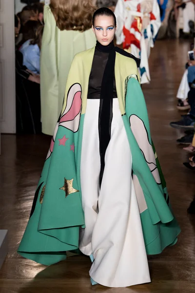 Look 7